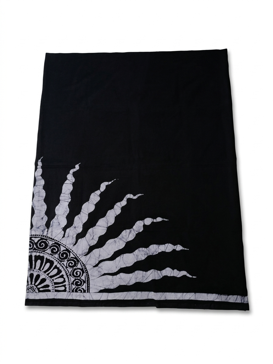 BEETLE SOLARIS BATHIK SARONG - BLACK - Image 2